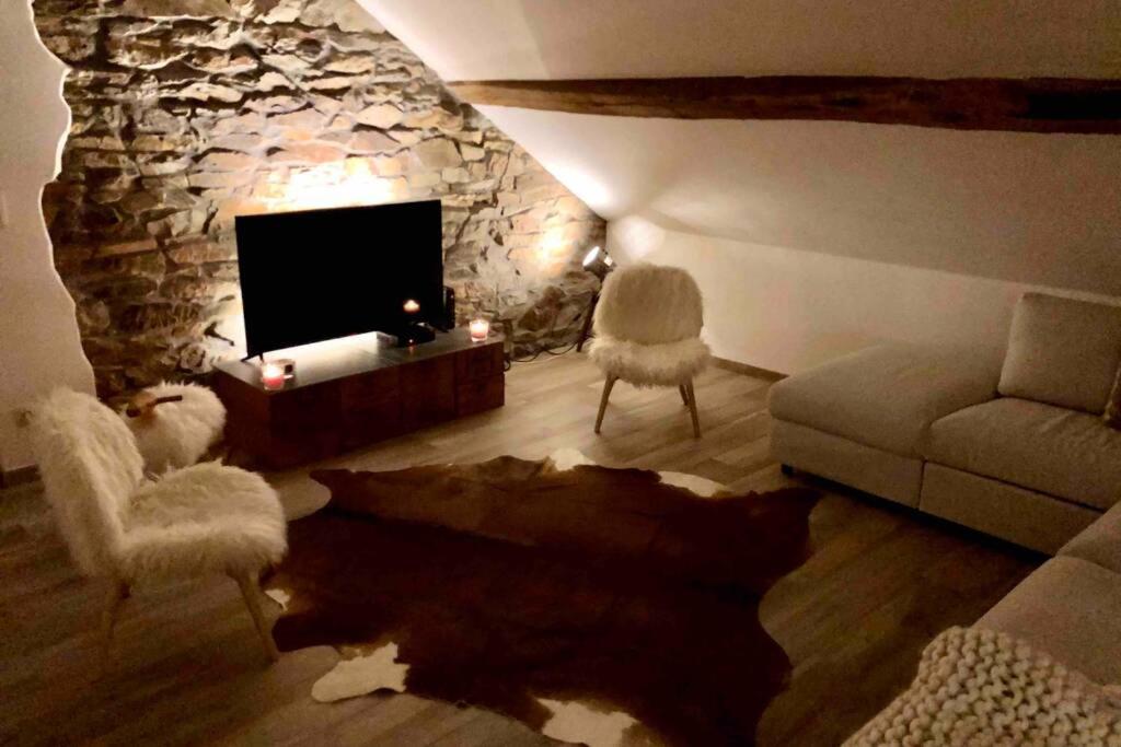 Apartment Le Grenier De Charlotte Libin